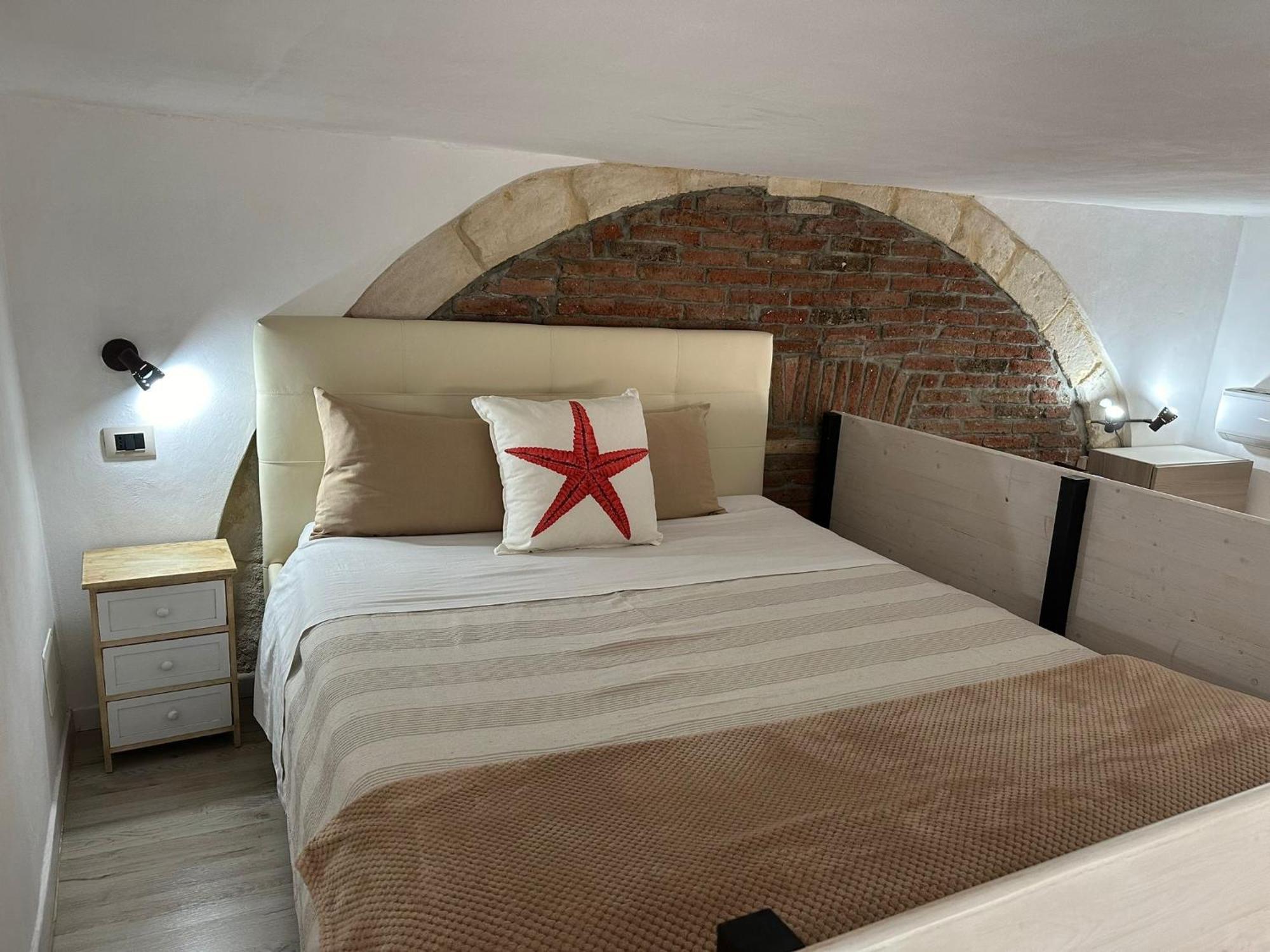 Casa Masciarro Apartment Syracuse ภายนอก รูปภาพ